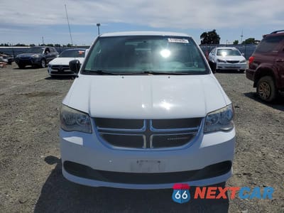 Piąte zdjęcie samochodu w środku: 2016 DODGE GRAND CARAVAN SE VIN:2C4RDGBGXGR311773 - miniatura