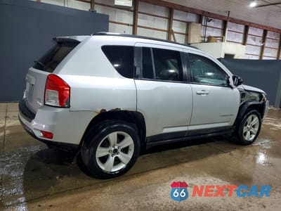 Trzecie zdjęcie samochodu z tyłu: 2011 JEEP COMPASS SPORT VIN:1J4NT1FA0BD137528 - miniatura