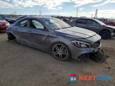 Czwarte zdjęcie samochodu z boku: 2019 MERCEDES-BENZ CLA 250 VIN:WDDSJ4EB2KN736490 - miniatura