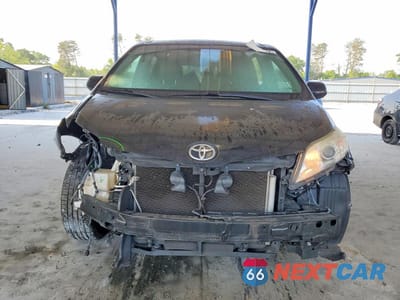 Piąte zdjęcie samochodu w środku: 2015 TOYOTA SIENNA XLE PREMIUM 8-PASSENGER VIN:5TDYK3DC5FS653867 - miniatura