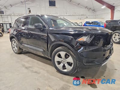 Czwarte zdjęcie samochodu z boku: 2020 VOLVO XC40 T5 MOMENTUM VIN:YV4162UK5L2323704 - miniatura