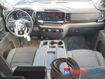 Zdjęcie 8 z 12 samochodu: 2022 GMC SIERRA K1500 ELEVATION VIN:1GTUUCED0NZ614942 - miniatura
