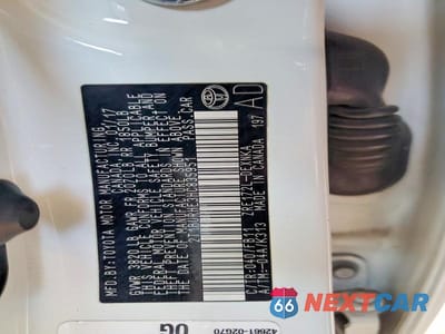 Zdjęcie 12 z 12 samochodu: 2017 TOYOTA COROLLA LE VIN:2T1BURHE3HC835951 - miniatura