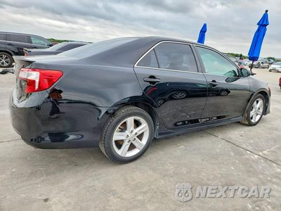 Trzecie zdjęcie samochodu z tyłu: 2014 TOYOTA CAMRY SE VIN:4T1BF1FK5EU399473 - miniatura