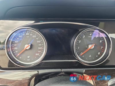 Zdjęcie 9 z 13 samochodu: 2019 MERCEDES-BENZ E 300 4MATIC VIN:WDDZF4KB8KA499743 - miniatura