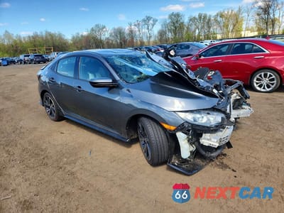 Czwarte zdjęcie samochodu z boku: 2018 HONDA CIVIC SPORT VIN:SHHFK7H40JU415325 - miniatura