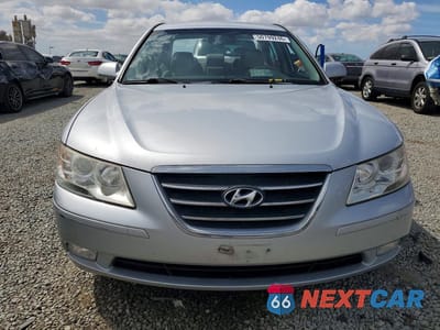 Piąte zdjęcie samochodu w środku: 2010 HYUNDAI SONATA SE V6 VIN:5NPEU4AF3AH645475 - miniatura