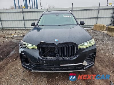 Piąte zdjęcie samochodu w środku: 2021 BMW X7 XDRIVE40I VIN:5UXCW2C06M9H50217 - miniatura