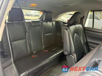 Zdjęcie 8 z 13 samochodu: 2023 TOYOTA HIGHLANDER XLE VIN:5TDKDRBH5PS022488 - miniatura