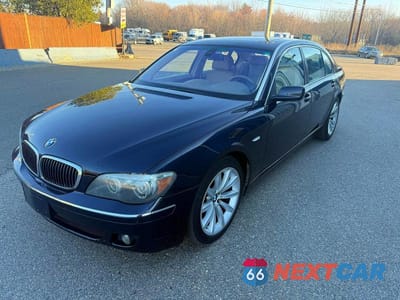 Drugie zdjęcie samochodu z przodu: 2007 BMW 750 VIN:WBAHN83507DT68768 - miniatura