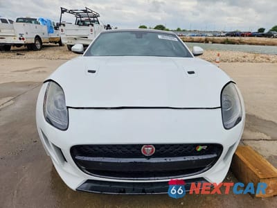 Piąte zdjęcie samochodu w środku: 2016 JAGUAR F-TYPE R VIN:SAJWJ6DL6GMK30029 - miniatura