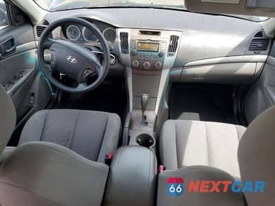 Zdjęcie 8 z 12 samochodu: 2010 HYUNDAI SONATA GLS VIN:5NPET4AC7AH658142 - miniatura