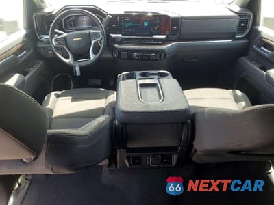 Zdjęcie 8 z 13 samochodu: 2025 CHEVROLET SILVERADO K2500 HEAVY DUTY LT VIN:2GC1KNEY3S1231668 - miniatura