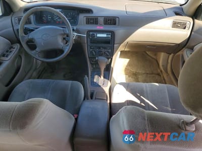 Zdjęcie 8 z 12 samochodu: 1999 TOYOTA CAMRY CE VIN:4T1BG22KXXU516749 - miniatura