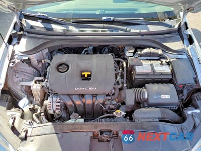 Zdjęcie 11 z 12 samochodu: 2017 HYUNDAI ELANTRA SE VIN:5NPD74LF7HH185845 - miniatura