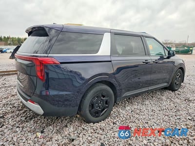 Trzecie zdjęcie samochodu z tyłu: 2026 KIA CARNIVAL LX VIN:KNDNB5K3XT6561800 - miniatura