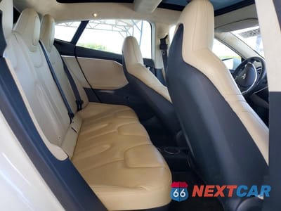 Zdjęcie 10 z 12 samochodu: 2015 TESLA MODEL S VIN:5YJSA1E23FF116633 - miniatura