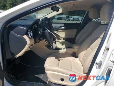 Zdjęcie 7 z 12 samochodu: 2020 MERCEDES-BENZ GLA 250 VIN:W1NTG4EB5LU030675 - miniatura