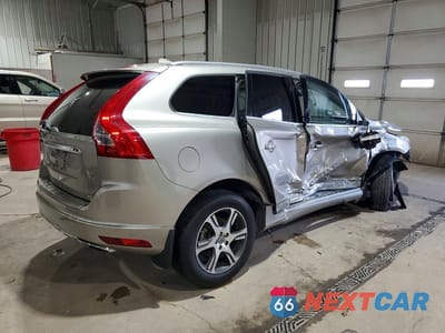 Trzecie zdjęcie samochodu z tyłu: 2014 VOLVO XC60 T6 VIN:YV4902DZ3E2534257 - miniatura