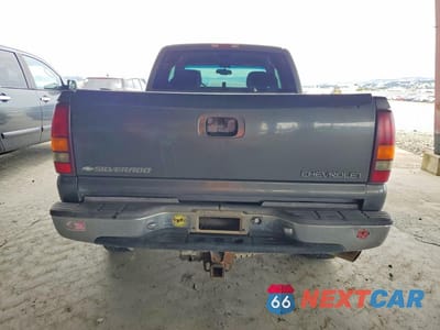 Zdjęcie 6 z 11 samochodu: 2001 CHEVROLET SILVERADO K2500 HEAVY DUTY VIN:1GCHK29G81E230785 - miniatura