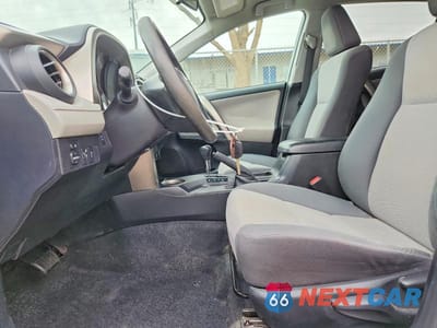 Zdjęcie 7 z 12 samochodu: 2015 TOYOTA RAV4 LE VIN:2T3BFREV0FW290258 - miniatura