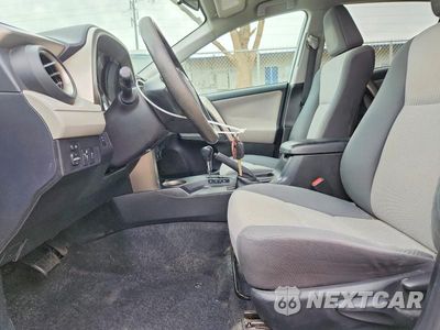 Zdjęcie 7 z 12 samochodu: 2015 TOYOTA RAV4 LE VIN:2T3BFREV0FW290258 - miniatura