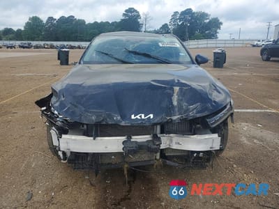 Piąte zdjęcie samochodu w środku: 2022 KIA K5 LXS VIN:5XXG14J2XNG088810 - miniatura
