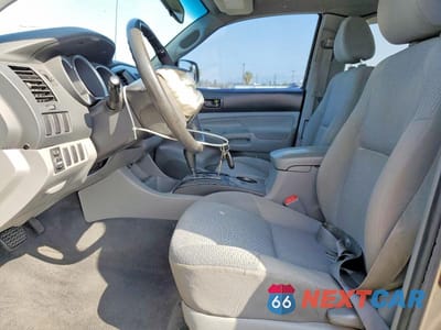 Zdjęcie 7 z 12 samochodu: 2006 TOYOTA TACOMA ACCESS CAB VIN:5TETX22N06Z149899 - miniatura