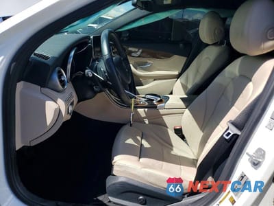 Zdjęcie 7 z 12 samochodu: 2015 MERCEDES-BENZ C 300 4MATIC VIN:55SWF4KBXFU029111 - miniatura
