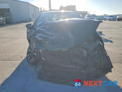 Piąte zdjęcie samochodu w środku: 2018 TOYOTA COROLLA SE VIN:2T1BURHE3JC073159 - miniatura