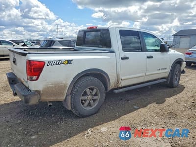 Trzecie zdjęcie samochodu z tyłu: 2013 NISSAN TITAN SV VIN:1N6AA0EC3DN307303 - miniatura