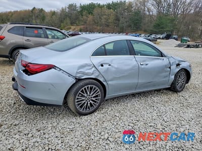Trzecie zdjęcie samochodu z tyłu: 2025 MERCEDES-BENZ CLA 250 VIN:W1K5J4GB0SN557925 - miniatura