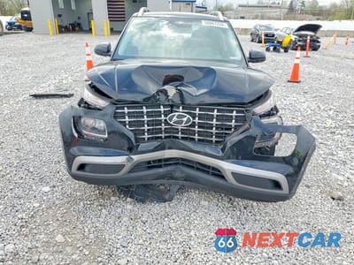 Piąte zdjęcie samochodu w środku: 2024 HYUNDAI VENUE SEL VIN:KMHRC8A38RU331089 - miniatura