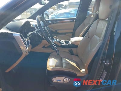 Zdjęcie 7 z 12 samochodu: 2016 PORSCHE CAYENNE SE HYBRID VIN:WP1AE2A23GLA16525 - miniatura