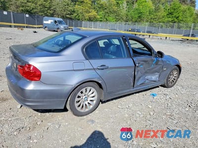 Trzecie zdjęcie samochodu z tyłu: 2009 BMW 328 I SULEV VIN:WBAPH53519A437957 - miniatura