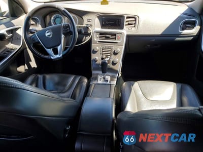 Zdjęcie 8 z 11 samochodu: 2012 VOLVO S60 T5 VIN:YV1622FS6C2122261 - miniatura