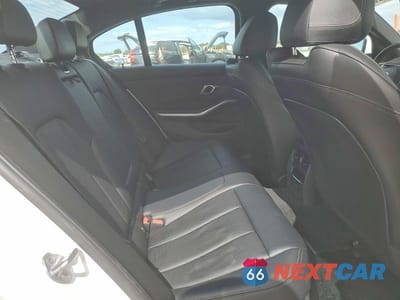 Zdjęcie 10 z 12 samochodu: 2024 BMW 330I VIN:3MW69FF08R8E27677 - miniatura