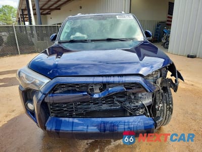 Piąte zdjęcie samochodu w środku: 2018 TOYOTA 4RUNNER SR5 PREMIUM VIN:JTEZU5JR6J5187251 - miniatura