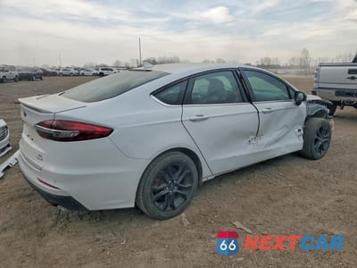 Trzecie zdjęcie samochodu z tyłu: 2020 FORD FUSION SE VIN:3FA6P0HD8LR107045 - miniatura