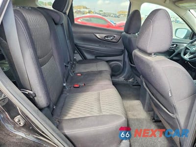 Zdjęcie 10 z 13 samochodu: 2019 NISSAN ROGUE S VIN:5N1AT2MT9KC746911 - miniatura