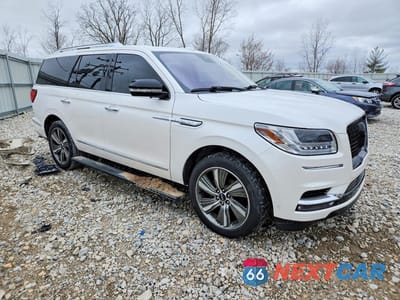 Czwarte zdjęcie samochodu z boku: 2019 LINCOLN NAVIGATOR RESERVE VIN:5LMJJ2LT9KEL11458 - miniatura