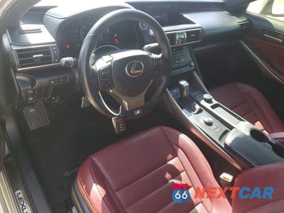 Zdjęcie 8 z 12 samochodu: 2019 LEXUS IS VIN:JTHC81D25K5035211 - miniatura