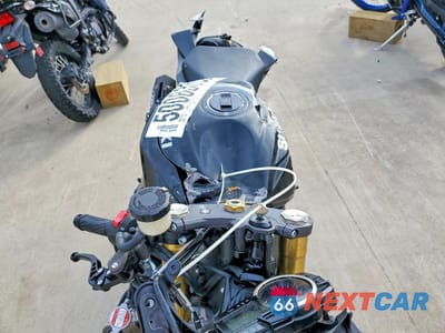 Piąte zdjęcie samochodu w środku: 2024 SUZUKI GSX-R750 VIN:JS1GR7MA3R7100527 - miniatura
