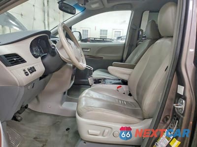 Zdjęcie 7 z 14 samochodu: 2014 TOYOTA SIENNA XLE 7-PASSENGER VIN:5TDDK3DC5ES086962 - miniatura
