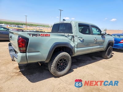 Trzecie zdjęcie samochodu z tyłu: 2022 TOYOTA TACOMA TRD OFF-ROAD VIN:3TYCZ5AN6NT055474 - miniatura