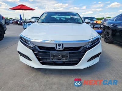 Piąte zdjęcie samochodu w środku: 2018 HONDA ACCORD EX VIN:1HGCV1F44JA147675 - miniatura