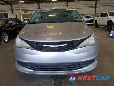 Piąte zdjęcie samochodu w środku: 2018 CHRYSLER PACIFICA L VIN:2C4RC1AGXJR125384 - miniatura