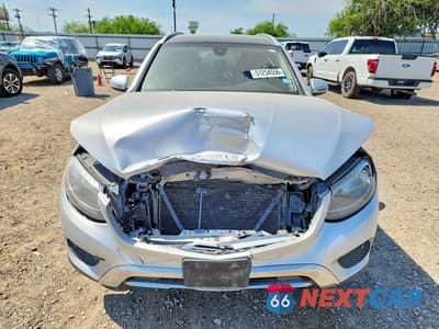 Piąte zdjęcie samochodu w środku: 2016 MERCEDES-BENZ GLC 300 VIN:WDC0G4JB6GF052706 - miniatura