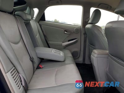 Zdjęcie 10 z 13 samochodu: 2012 TOYOTA PRIUS FOUR VIN:JTDKN3DU1C1581919 - miniatura