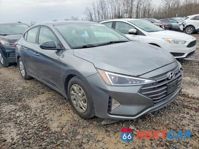 Czwarte zdjęcie samochodu z boku: 2019 HYUNDAI ELANTRA SE VIN:5NPD74LF1KH492936 - miniatura
